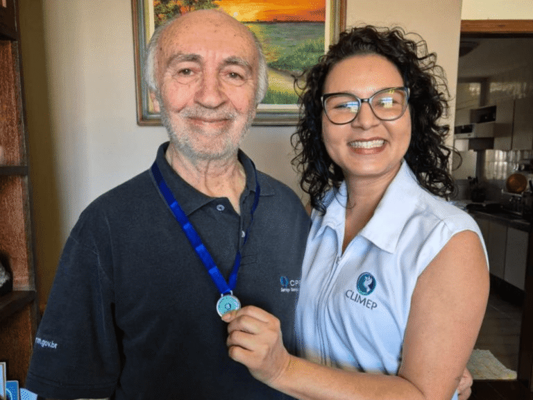Vacina de pneumonia sem sair de casa. Climep Vacinas é referência em atendimento domiciliar
